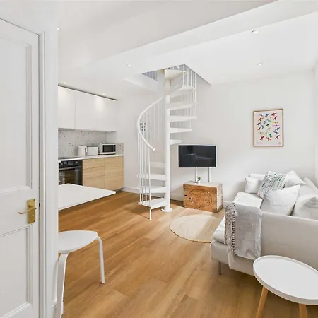 Host & - The Surf Shack